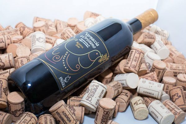 Vernaccia di Oristano, un vino DOC dalla caratteristiche molto particolari