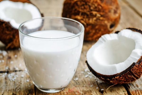 latte di cocco benefici proprieta salutari usi