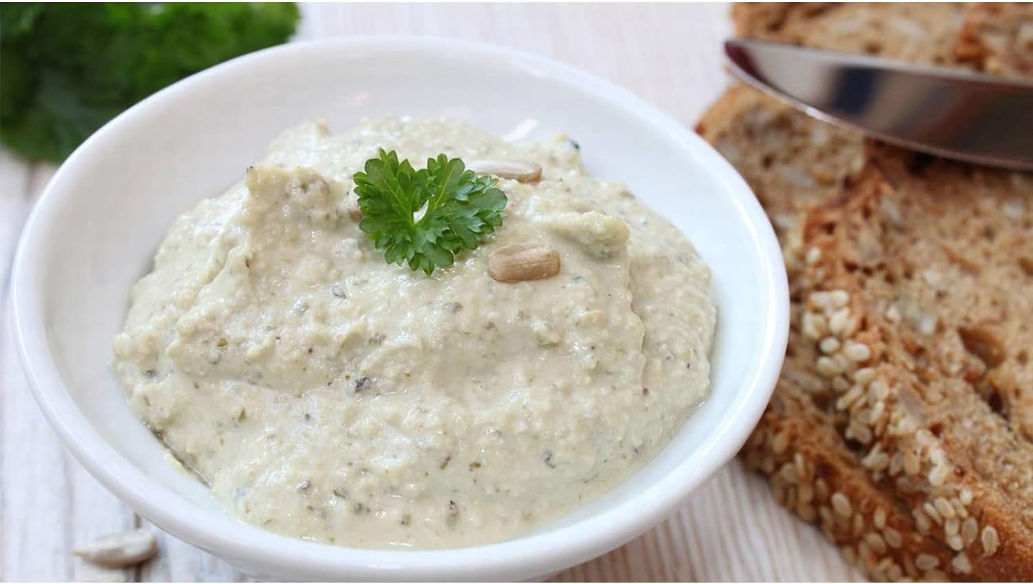 Oltresole, Semi di Girasole Decorticati Biologici 1 Kg, Semi Oleosi Bio Crudi, Sgusciati, Non Tostati e Non Salati, Ricchi di Fibre e Nutrienti, Confezione Ideale per Famiglie - immagine 16