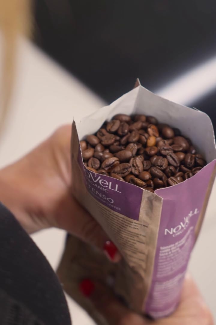 NOVELL - Caffè in Grani Naturale Intenso Residuo 0 250g | Caffè Ecologico in Grani Dolce e Intenso | Pacchetto Unico | Uso Pratico con Impegno Ambientale | - immagine 3