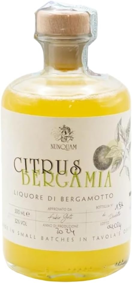 Liquore artigianale di Bergamotto "Citrus Bergamia" - Opificio Nunquam. Produzione artigianale ottenuta dalla sola infusione di scorze di Bergamotto in alcool biologico. Ml.500